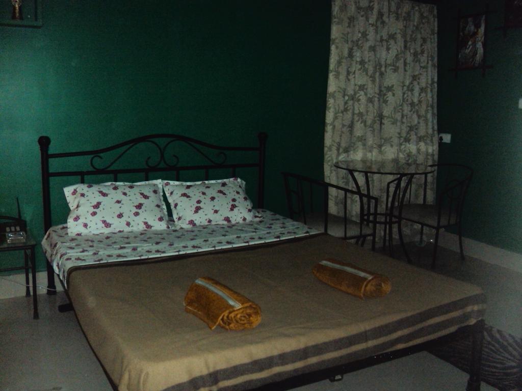 Hotel Kings Castle Guwahati Room photo